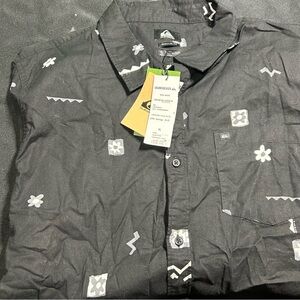 Quicksilver short sleeve shirt